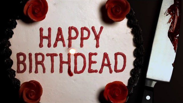 Bande-annonce du film d'horreur "HAPPY BIRTHDEAD" (2017)